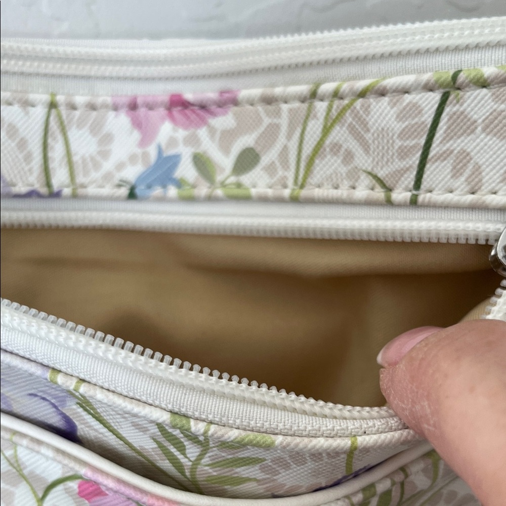 Giani Bernini White Floral Crossbody with Pink & Purple Blooms - Picture 4 of 15